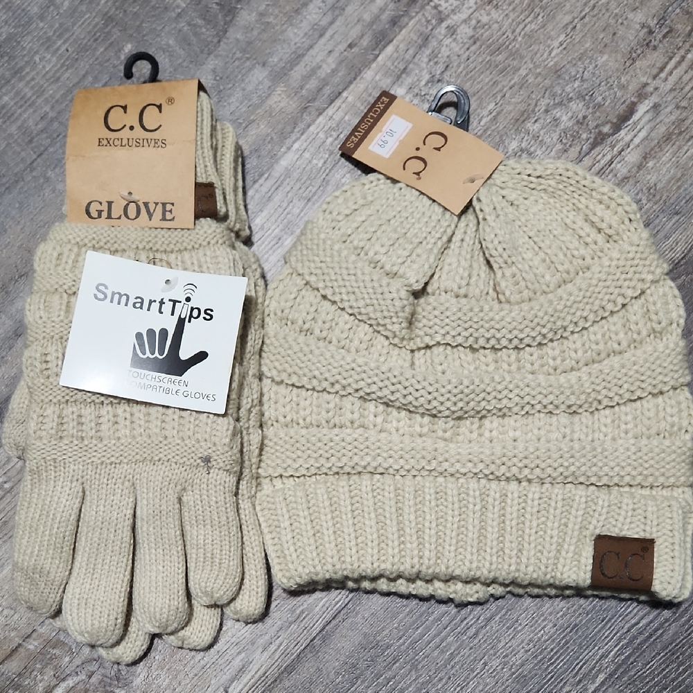 C.C Cream Knit Gloves with SmartTips